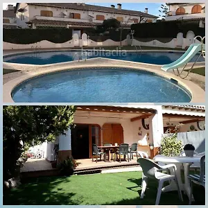  Сasa de vacaciones Wonderful Beach House With 2 Pools